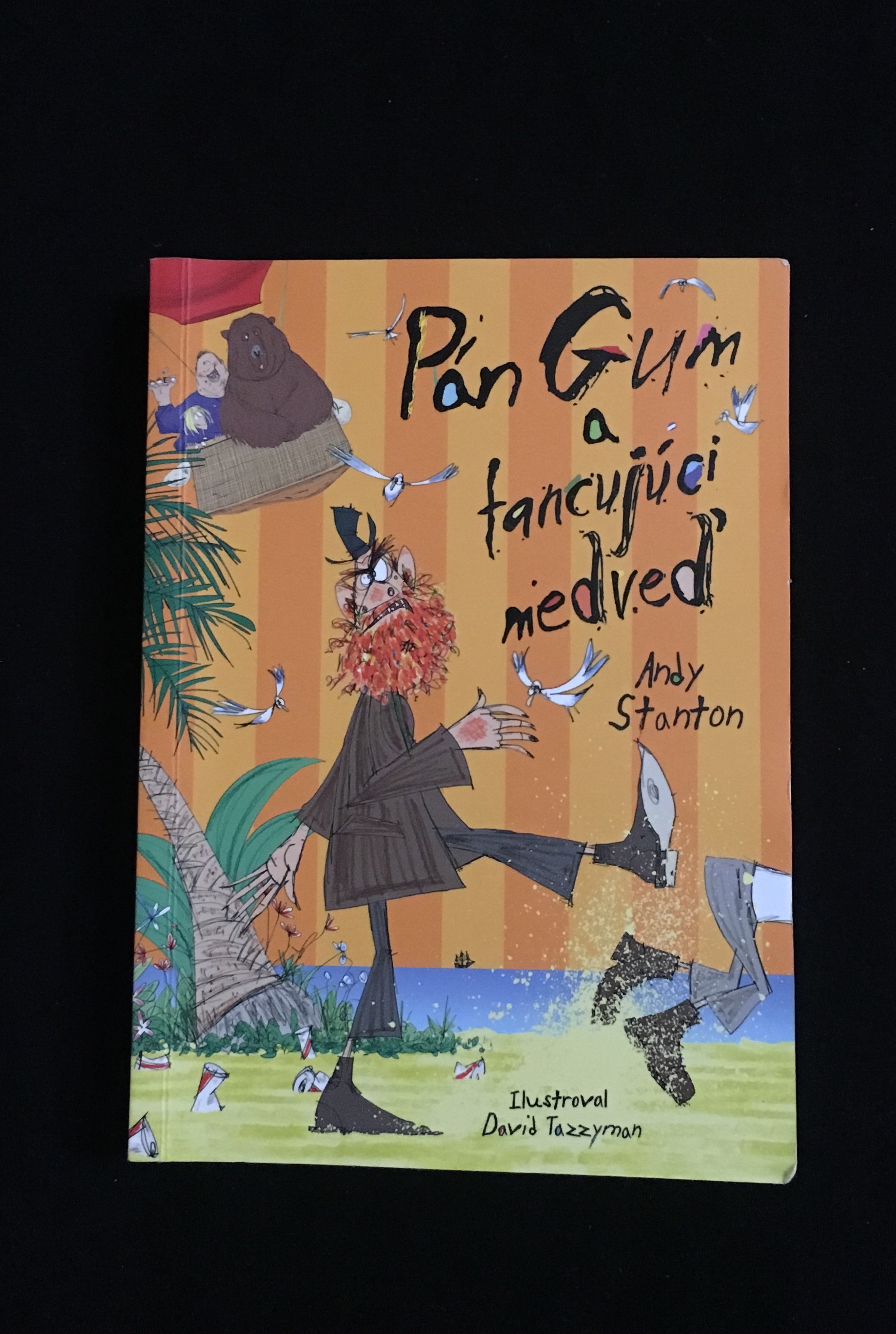 Pán Gum a tancujúci medveď