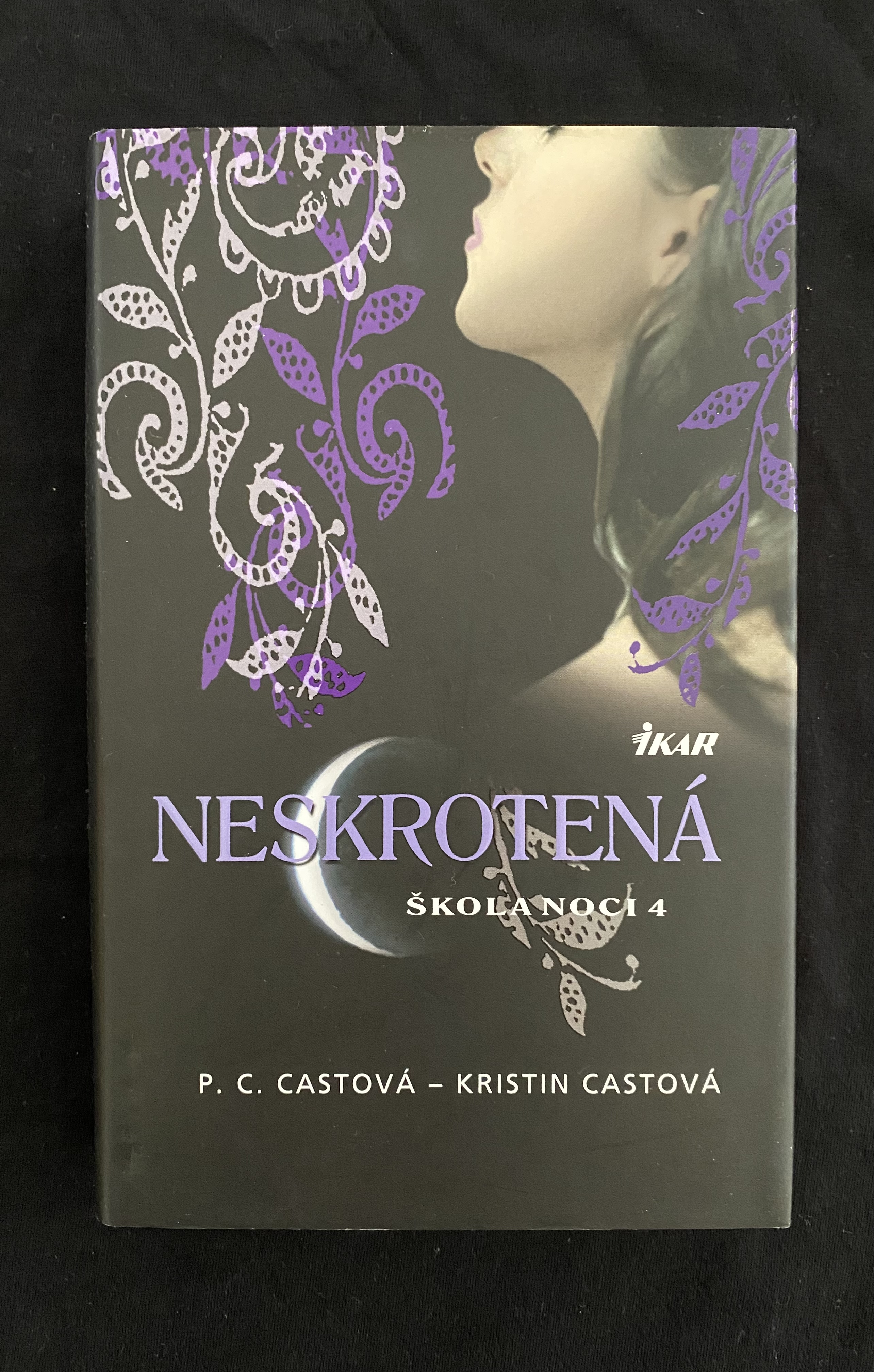 P.C.Kristin Castová -Škola noci 4 Neskrotená